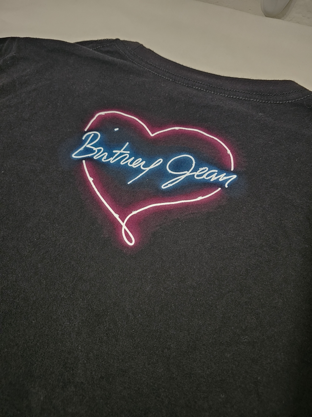 Britney Spears Collection Graphic T-Shirt XL Black Neon Heart Portrait Pop Star - Picture 5 of 7